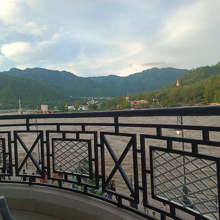 Hotel Prasanna Inn Ришикеш Экстерьер фото